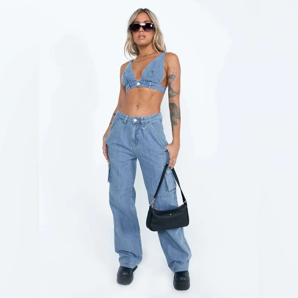 Light Blue Women's Wide-Leg Cargo Jeans